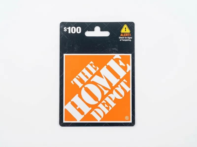 Gift Card Wars #3, side view