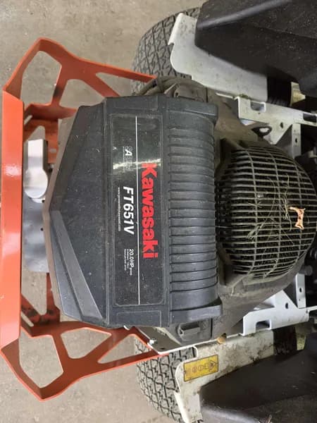 Bobcat Zero Turn Radius Mower w/ Kawasaki Engine. Starts and Runs. 4.6 Hours, detail view