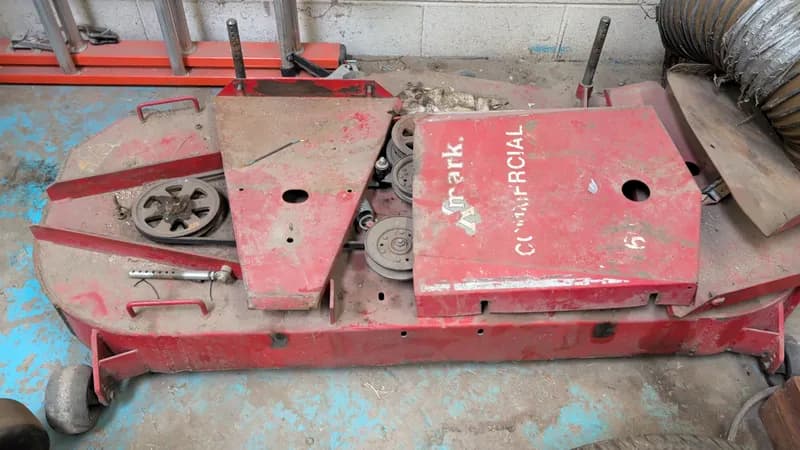 Turfco Topdressing Spreader Hydraulic System, side view