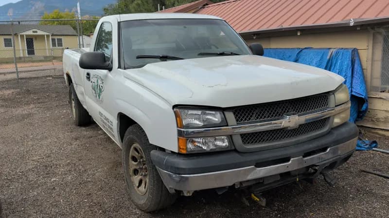 2006 Chevrolet Silverado 1500 4x4 – 4.8L V8 – Needs Battery – Running Condition Unverified, primary view