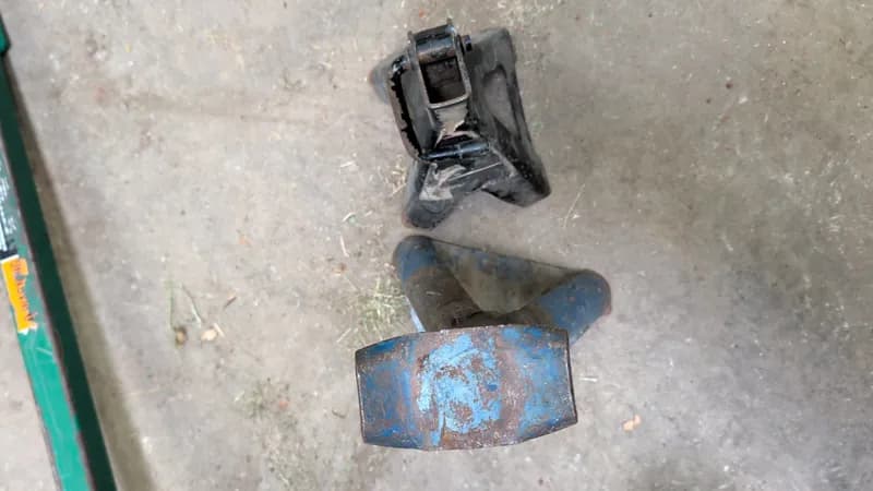 Pair of used jack stands, primary view