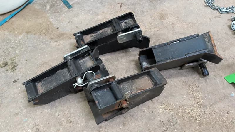 Heavy-Duty Skid Steer Quick-Attach Bucket Couplers (4 pc), rear view