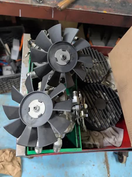 GRAIT 9145 Diesel Engine Block Assembly w/ Fan Clutch, detail view