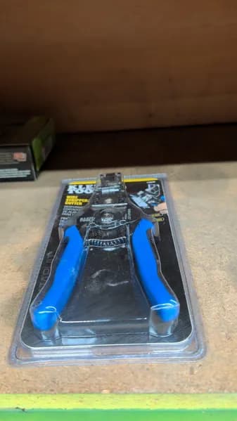 Kobalt Diagonal Cutting Plier with Blue Handles, primary view