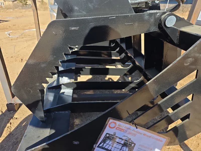 Skid Steer Hollow Wood Grabber CK-HWG72, rear view