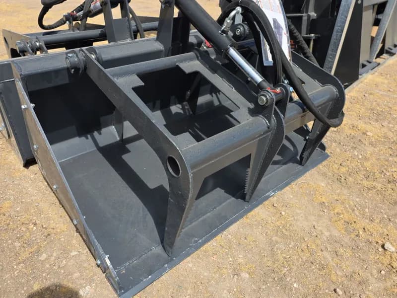 LandHonor Mini Skid Steer Grapple Bucket MGB-72-44W, primary view