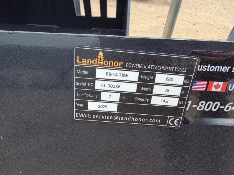 LandHonor 78-inch Professional Rock Bucket RB-14-78W, rear view
