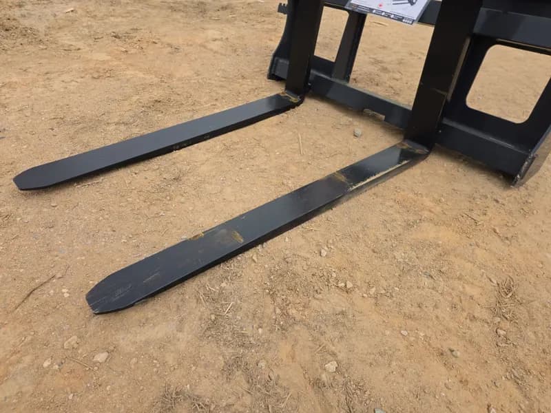 LandHonor 42-inch Skid Steer Pallet Fork with Headache Rack, rear view