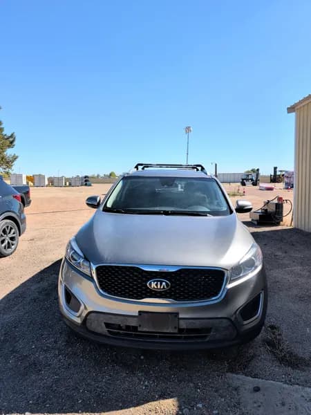 2017 Kia Sorento AWD – 2.4L GDI – 174K Miles – Compression Issue – Clean Title, rear view
