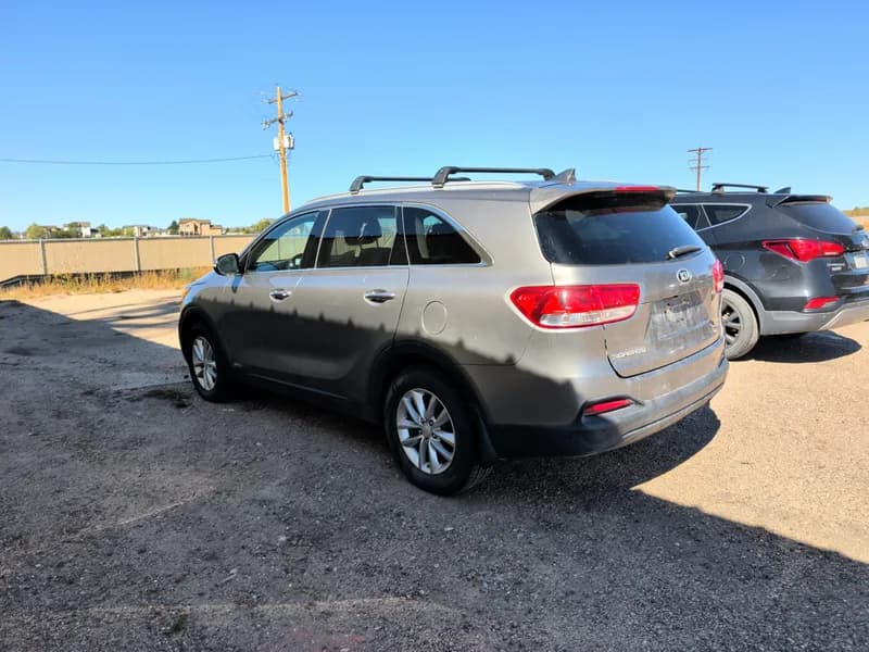 2017 Kia Sorento AWD – 2.4L GDI – 174K Miles – Compression Issue – Clean Title, interior view