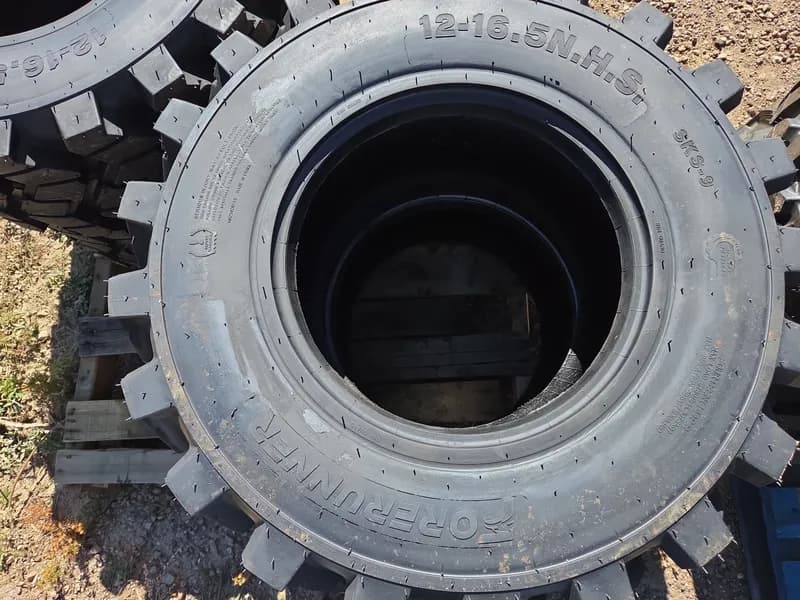 New Set of Four Forerunner SKS-9 Skid Steer Tires - Size 12-16.5, side view