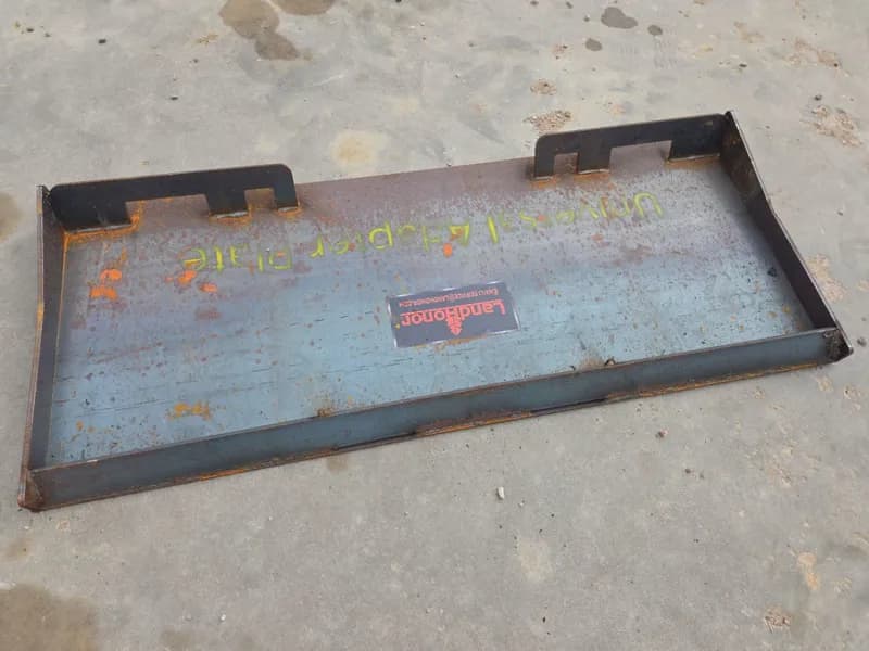LandHonor Universal Mounting Plate, side view