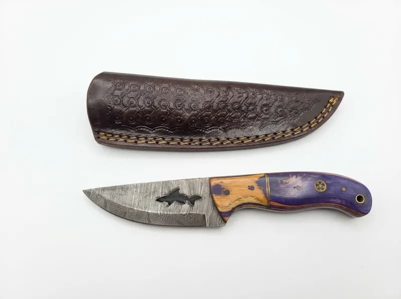 Damascus Steel Fixed Blade Hunting Knife w/ Leather Sheath, side view