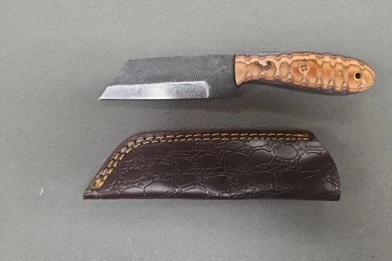 Fixed Blade Knife w/ Damascus Steel & Wooden Handle, side view