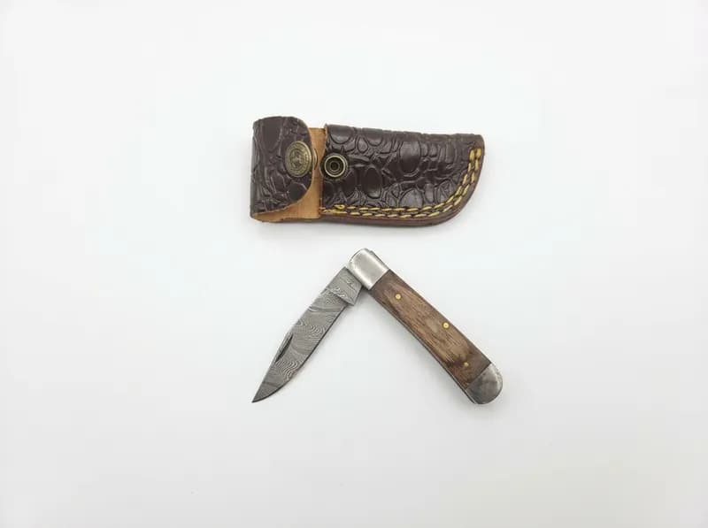 Fixed Blade Hunting Knife with Leather Sheath, primary view
