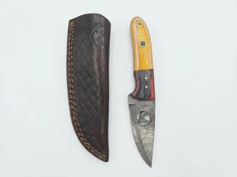 Fixed Blade Knife w/ Patterned Steel Blade, Wood Handle & Leather Sheath, primary view