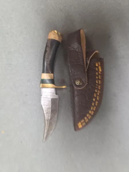 Fixed Blade Knives w/ Patterned Blades, Handles & Leather Sheaths, Lot of 3, detail view
