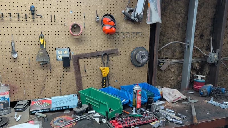 US General Wire Pliers Rack with Hand Tools & Accessories, close-up view