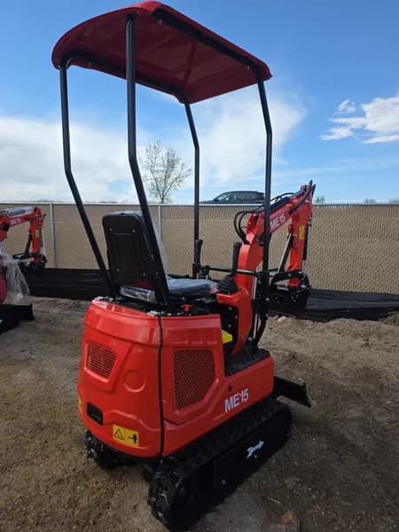 ME15 Compact Track Mini Excavator, close-up view