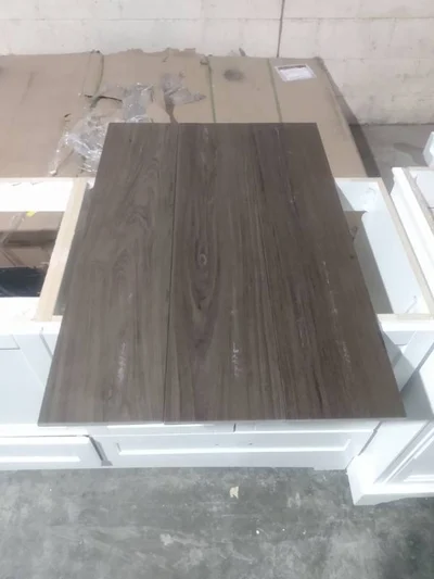 Example item listing for a pallet of 571 tiles
